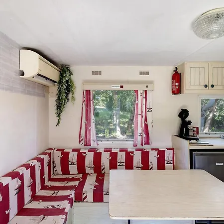 Mobilehome Chez Dede Сasa de vacaciones *